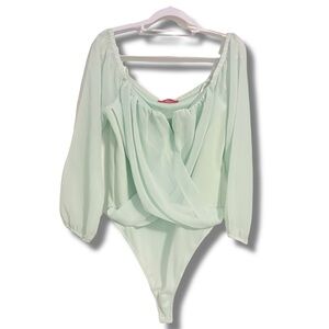 Guess Draped Surplice Bodysuit – XL | Soft‑Girl | Minimalist Elegance | Pastel |